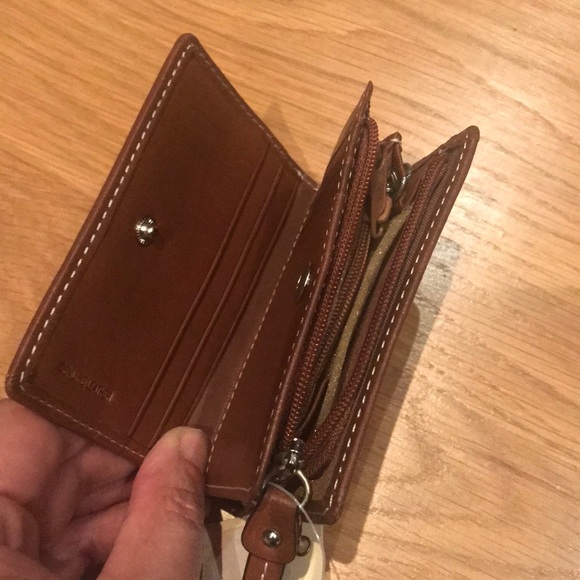 Fossil 4 inch x 3 inch monogram wallet. Brand new - Picture 4 of 8